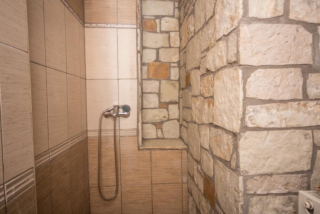 Villa Galanthus Lístaros Buitenkant foto