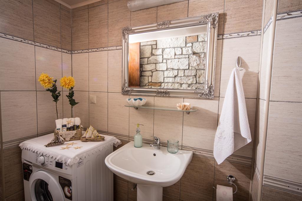 Villa Galanthus Lístaros Buitenkant foto